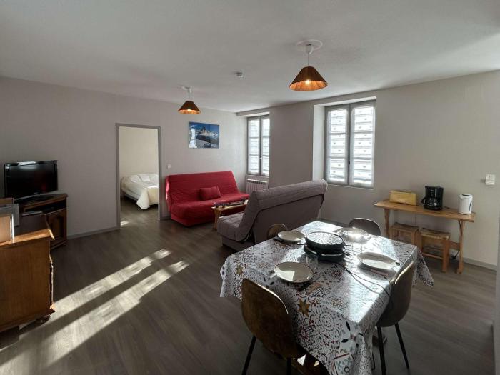 Appartement vue montagne au cœur dArreau - 4 pers. - FR-1-883-9