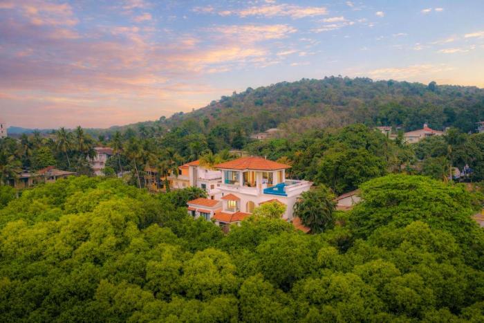 StayVistas Mangrove Forest Villa - Candolim - 4BHK with Bar & Alfresco Dining