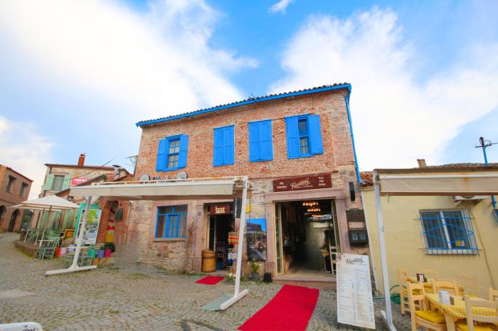 Blue Boz Küçükköy