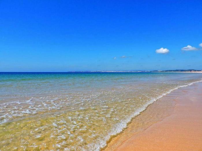 Alvor Sea Front Studio - Walk to Bech - Self Check in