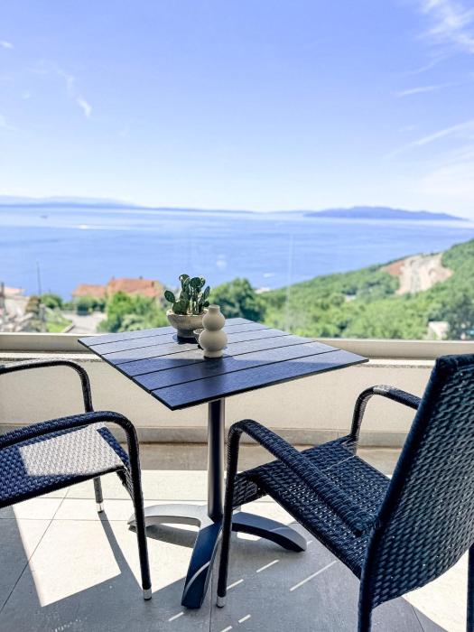 SkySea Residence in Bregi with a view of Opatija