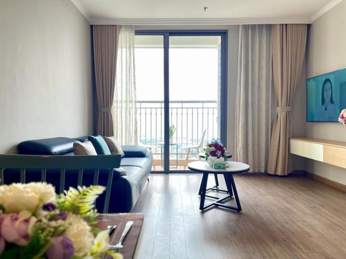 Elegant High Floor 2-Bedroom with Amazing Night View at Green Bay Hanoi