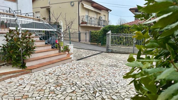 S327 - Sirolo, comodo bilocale ben accessoriato