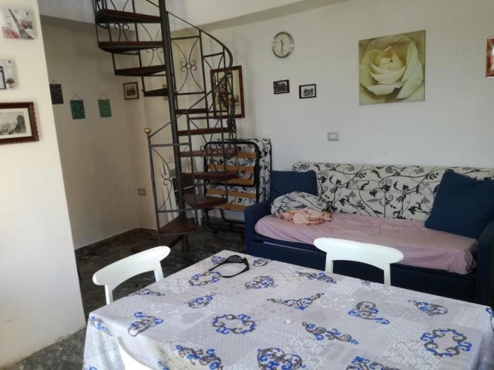 Scyllae Guesthouse - Holiday home, independent, on two levels