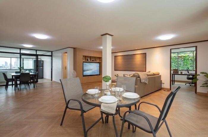 Luxury 3BR 230sqm 5 min to BTS Sukhumvit 26