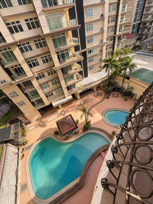 Riverine Emerald Apartment - 3BR