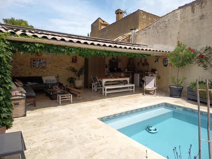 Maison de village avec piscine