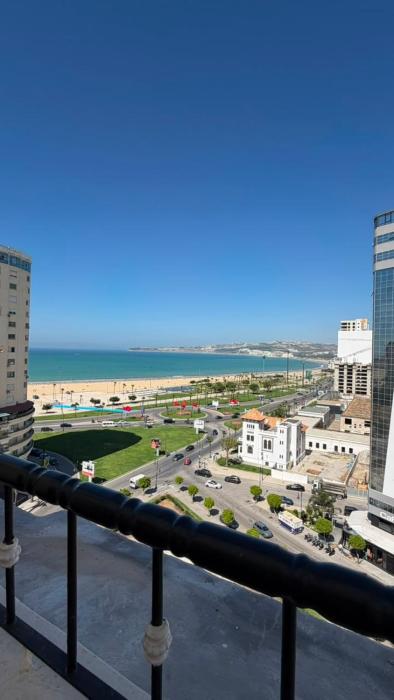 Tanger 2BR sea vue apartment