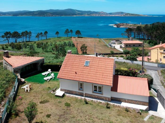 AG Casa Camariñas, con jardín y vistas al mar