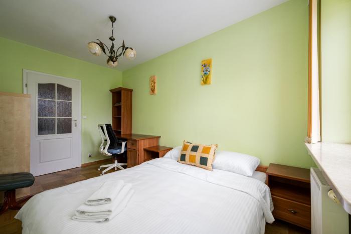 Kasprzaka Warsaw Classic Apartment by BookingHost