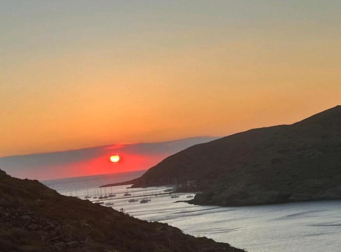 Vista del sole Kythnos II