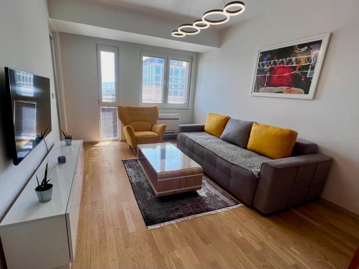 Lily Square apartment