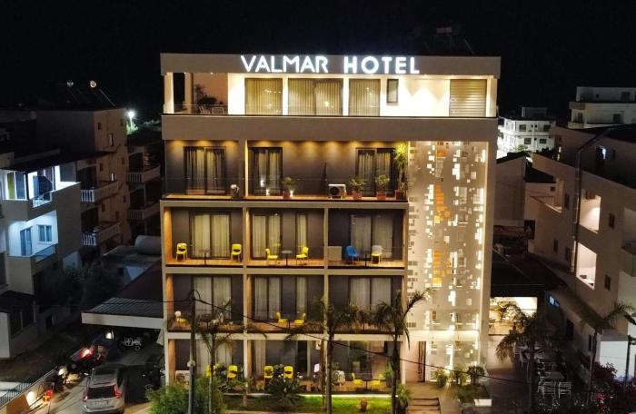 Valmar Hotel