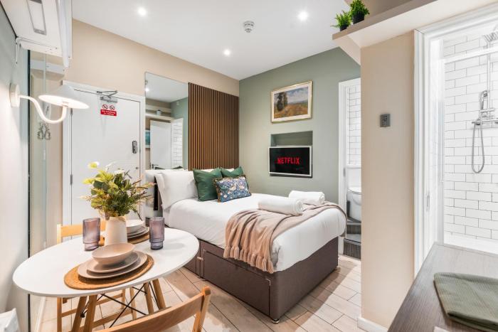 Central Brighton Studio on Bond Street