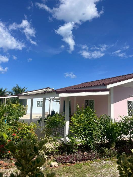 226 House Ao Noi