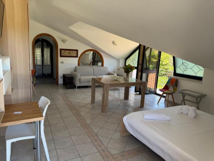 VICINO AL MARE Parmenide Apartment
