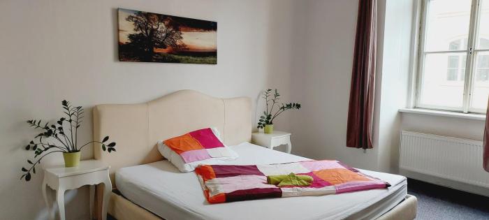 Old Town Center Just in 3 min Walk private room D