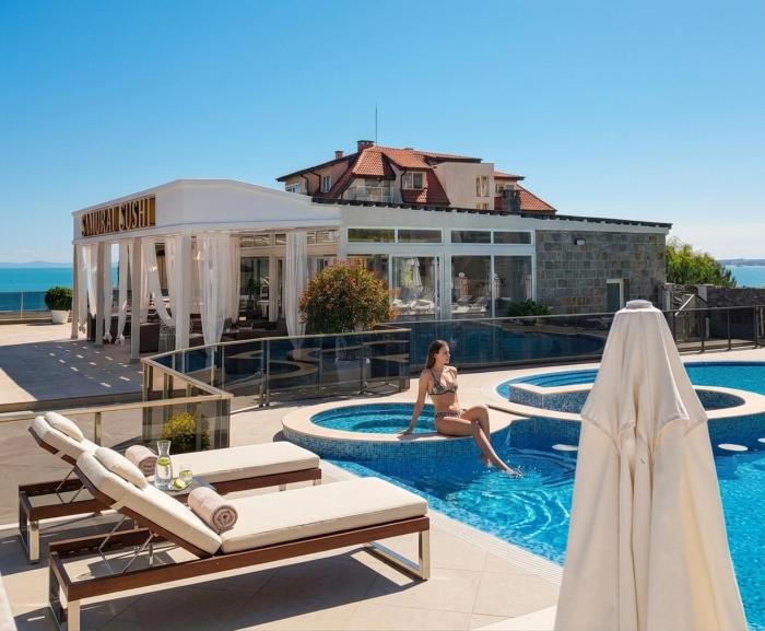 Grand Villa Premium Suites