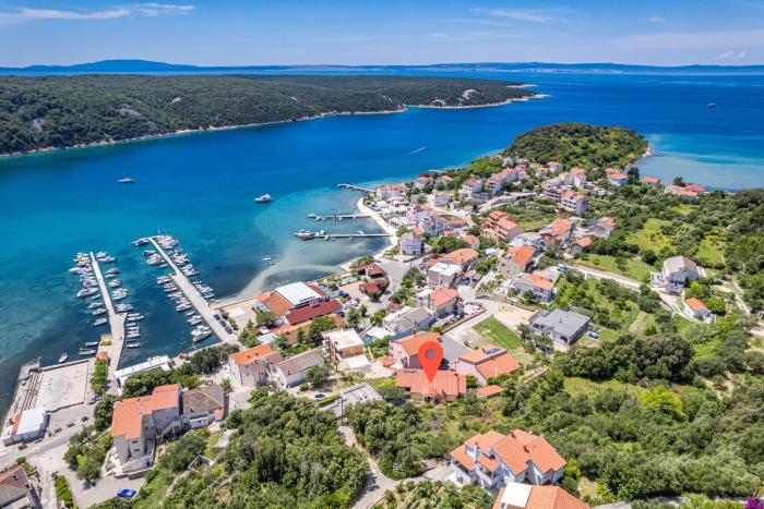 Sea View Jagoda Apartments near the Beach