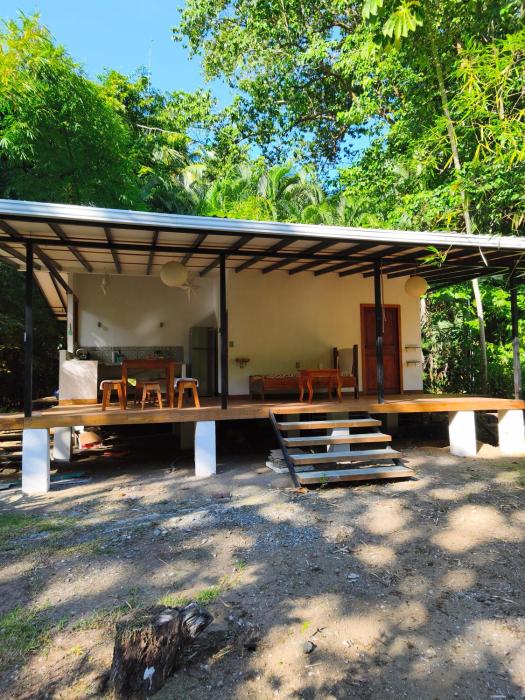Casa Jungla Pavones