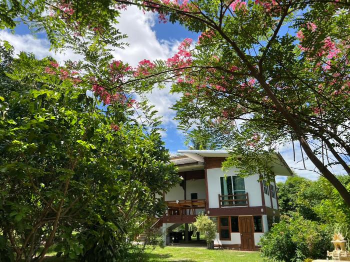Coco farm stay Suanphueng