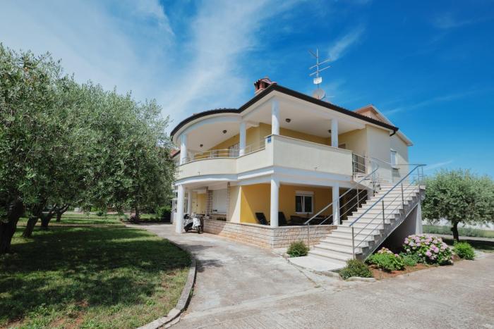 OliveUm Apartments