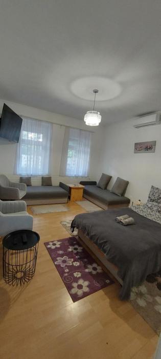 Ánizs Apartmanház
