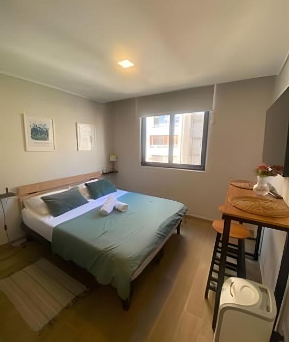 AR Luxuri Apartamento Barrio Paris Londres, Metro U de Chile y Casco Historico SERRANO