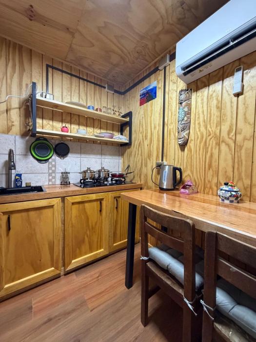 El Refugio Container