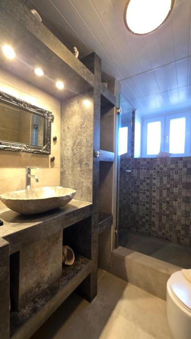 Ble Oneiro Villa CRYSTAL