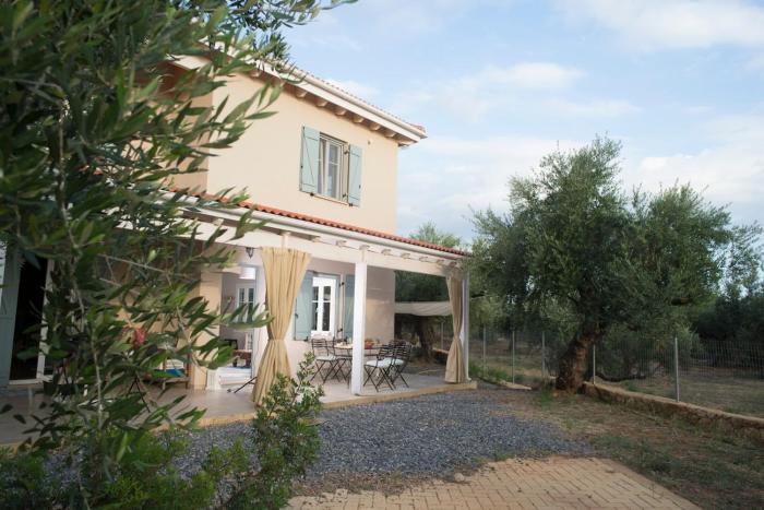 Casa Oliva hideaway 200m from Delphinia beach