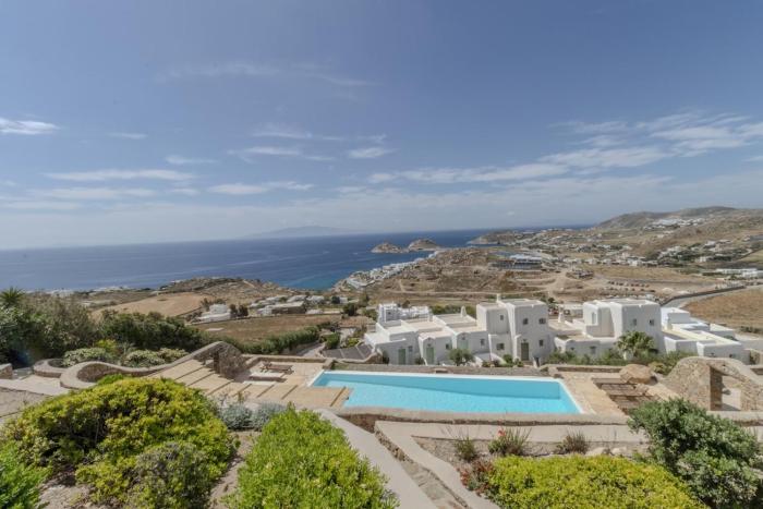 Cycladic Boungainvillea Home