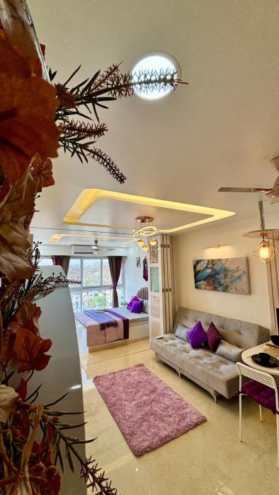 Casa Enchante - Mountain View a Luxe Studio Apt