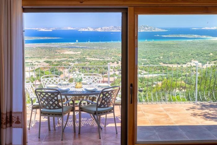 Itadhome - "Vista Paradiso", Exclusive Villa con vista su Arcipelago Maddalena, vicino al mare
