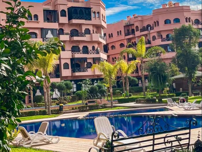 Résidence privé 5 piscine &salle de sport , parking inclus À 10minutes du Madina Marrakech