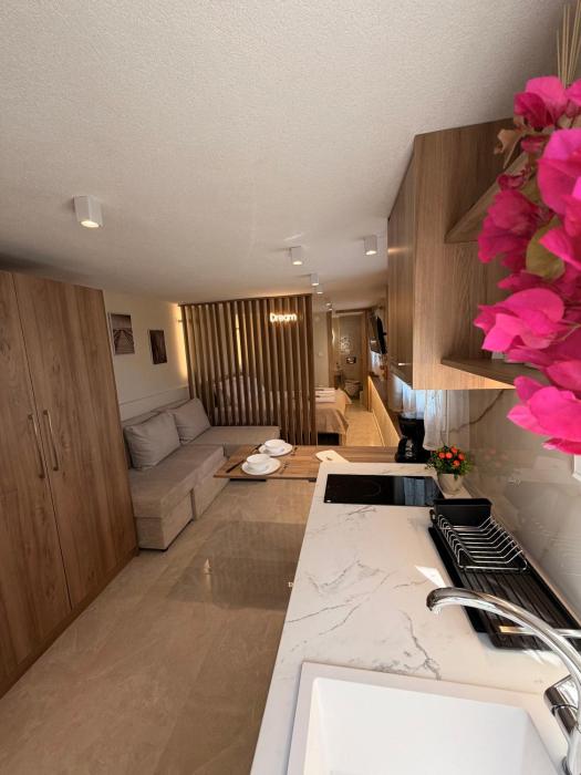 MANDARIN Luxury Suites