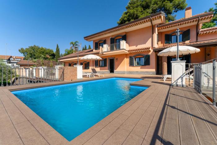 Villa Sole dOro - Pool, Garden, and Sea View