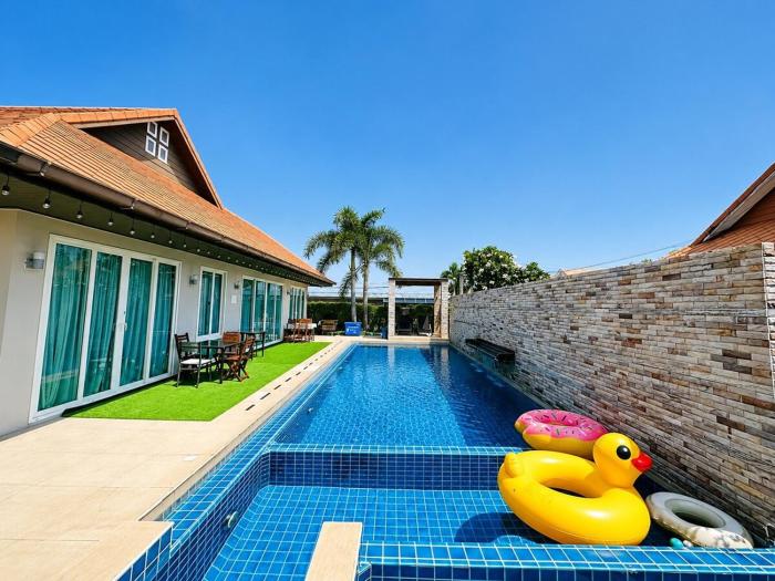 The Splash & Stay Pool Villa l 6BR l 5BA l Stay12