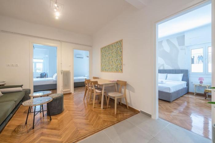 Modern 4BED 4BATH Apartment in Athens