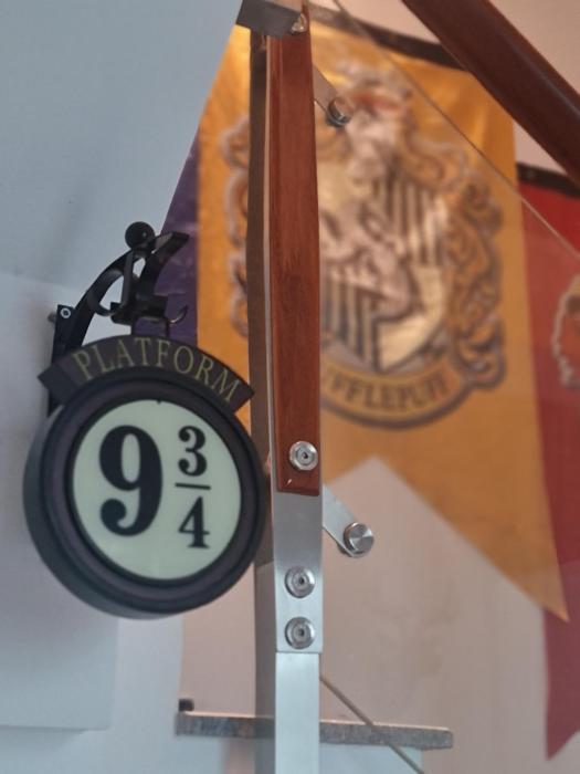 The Hidden Hogwarts - Nearly Bùi Viện walking street