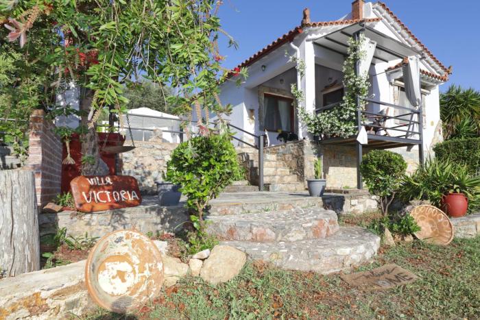 VILLA VICTORIA