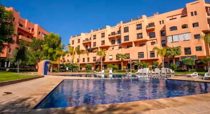 Escale Ambrée - Elegance, Pools & Private Patio