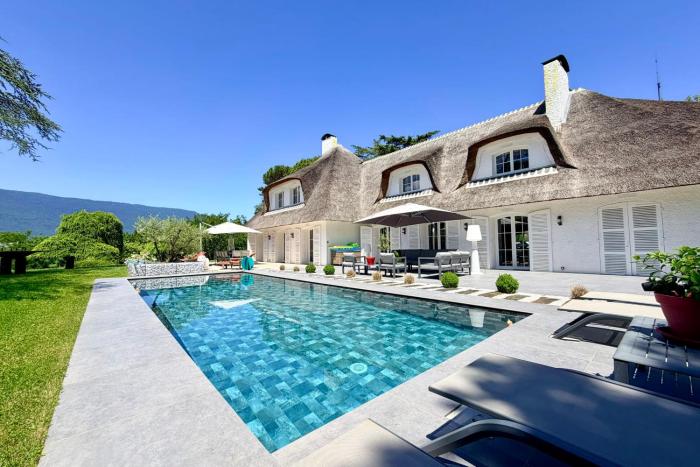 Villa 8 personnes piscine proche lac