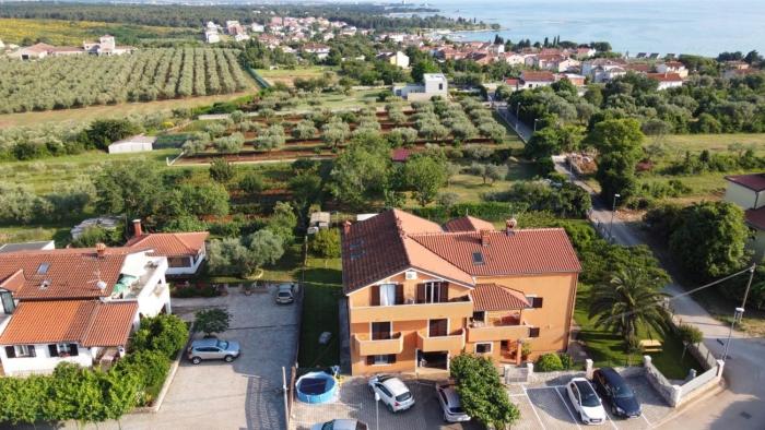 Apartments with WiFi Zambratija, Umag - 27180