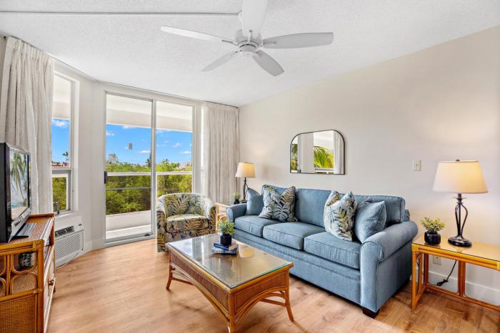 Maui Banyan P409 Suite