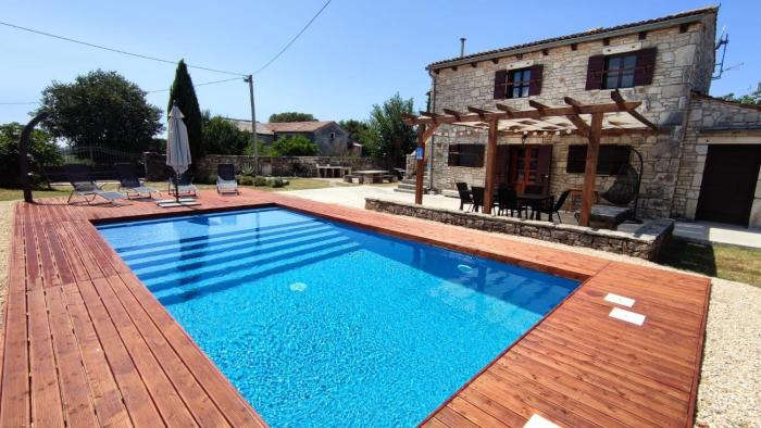 Holiday house with a swimming pool Jural, Rovinj - 27148