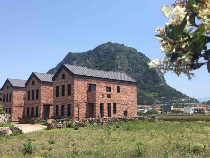 Popular now #Sanbangsan View Private Townhouse 1 minute to Sagye Beach, for groups of up to 10 people, a healing accommodationyou can enjoy both the mountains and the sea