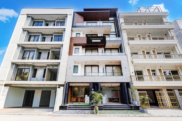 Townhouse Sector 51 Gurgaon