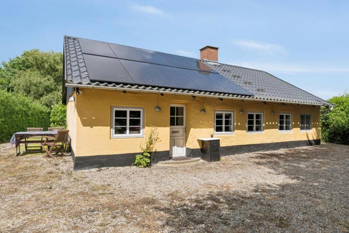 Idyllic Old Cottage With Low Ceilings