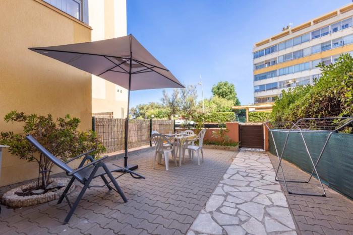 Appartement pour 4 personnes à 50m de la plage